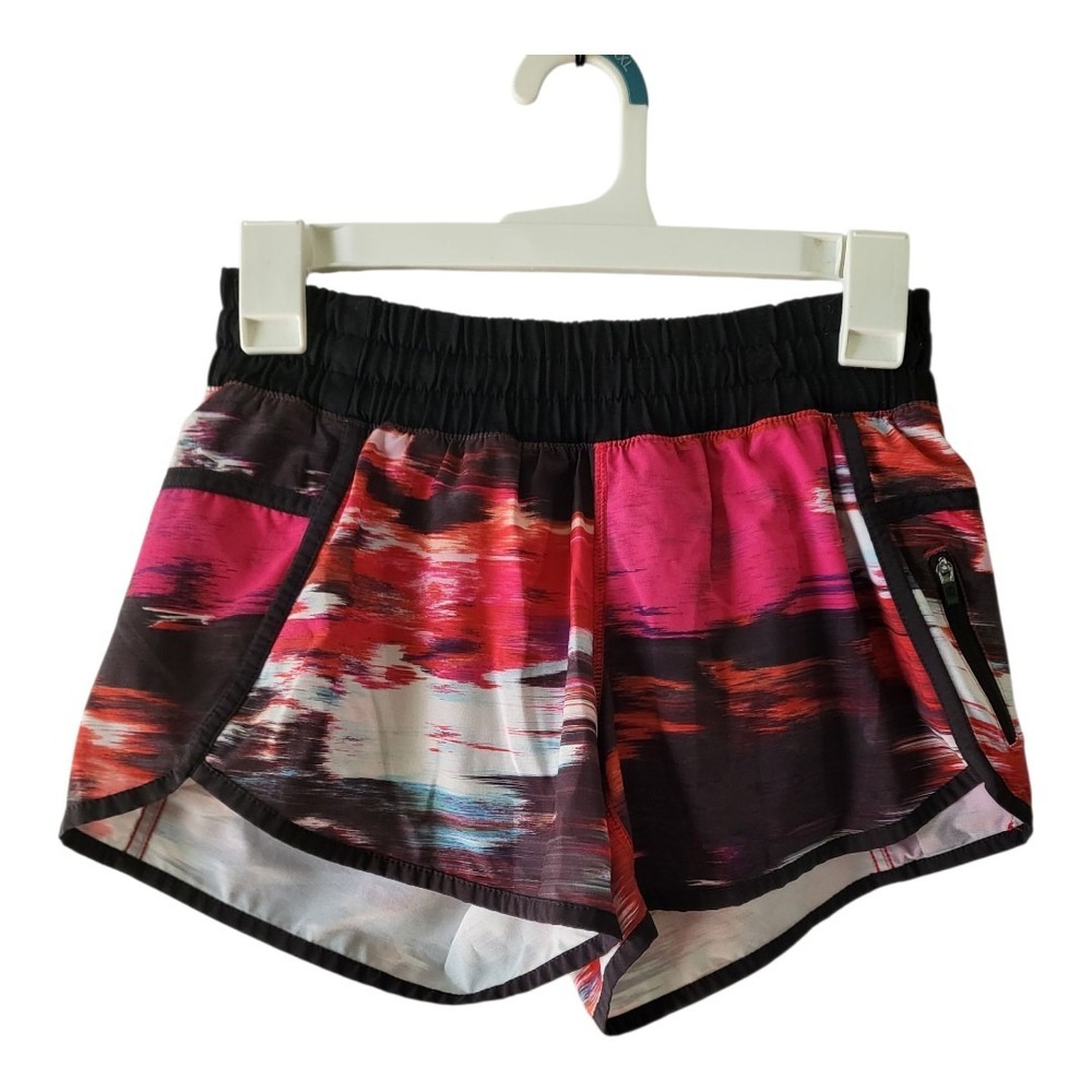 Lululemon Tracker Short III 4 way‎ Stretch. Pigment Wind Ducksauce Size 4